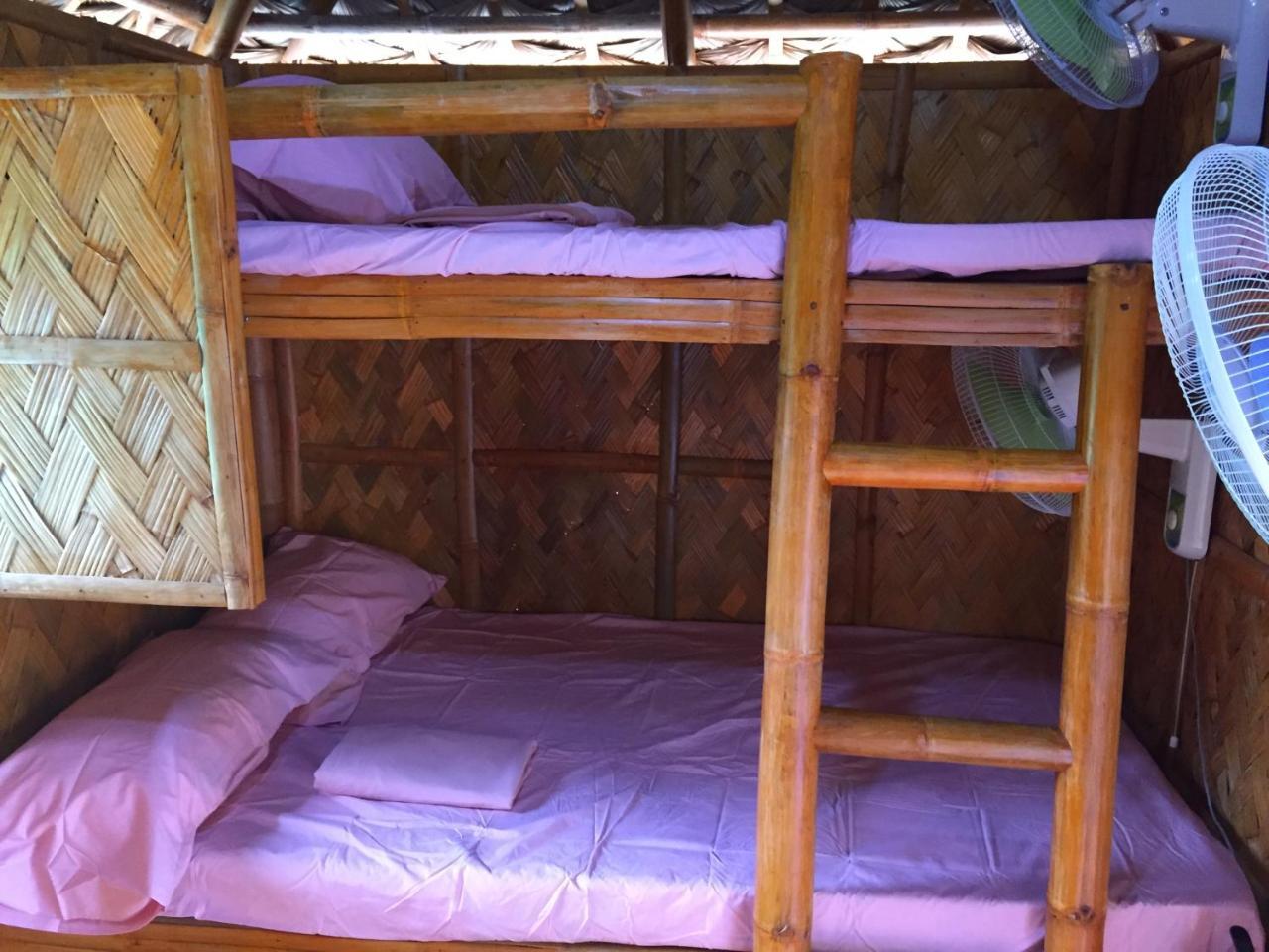 Sealovers' Place Masasa Beach Batangas Екстериор снимка