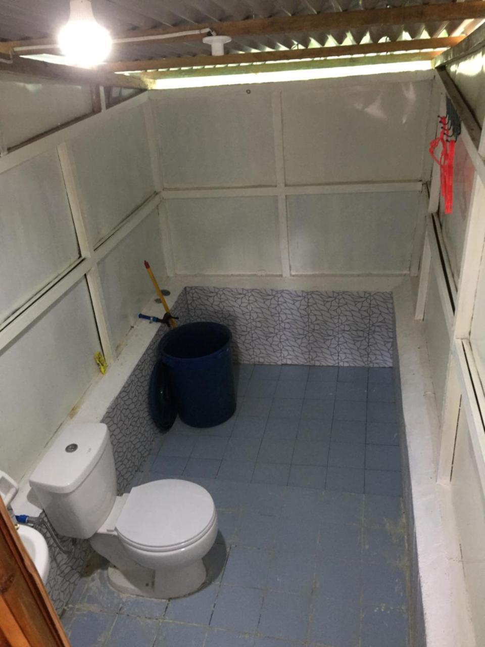 Sealovers' Place Masasa Beach Batangas Екстериор снимка