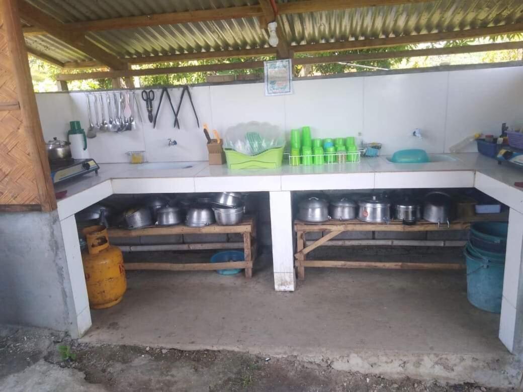 Sealovers' Place Masasa Beach Batangas Екстериор снимка